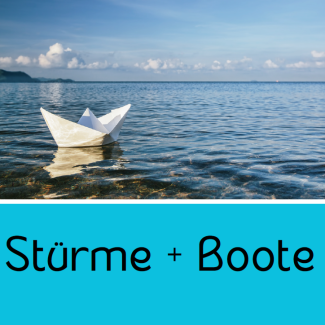 ein Papierfaltboot auf einem See, Bildunterschrift: Stürme und Boote