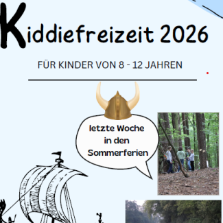 Schriftzug Kiddiefreizeit 2026, Bild vom Wald und ein gezeichnetes Wikingerboot